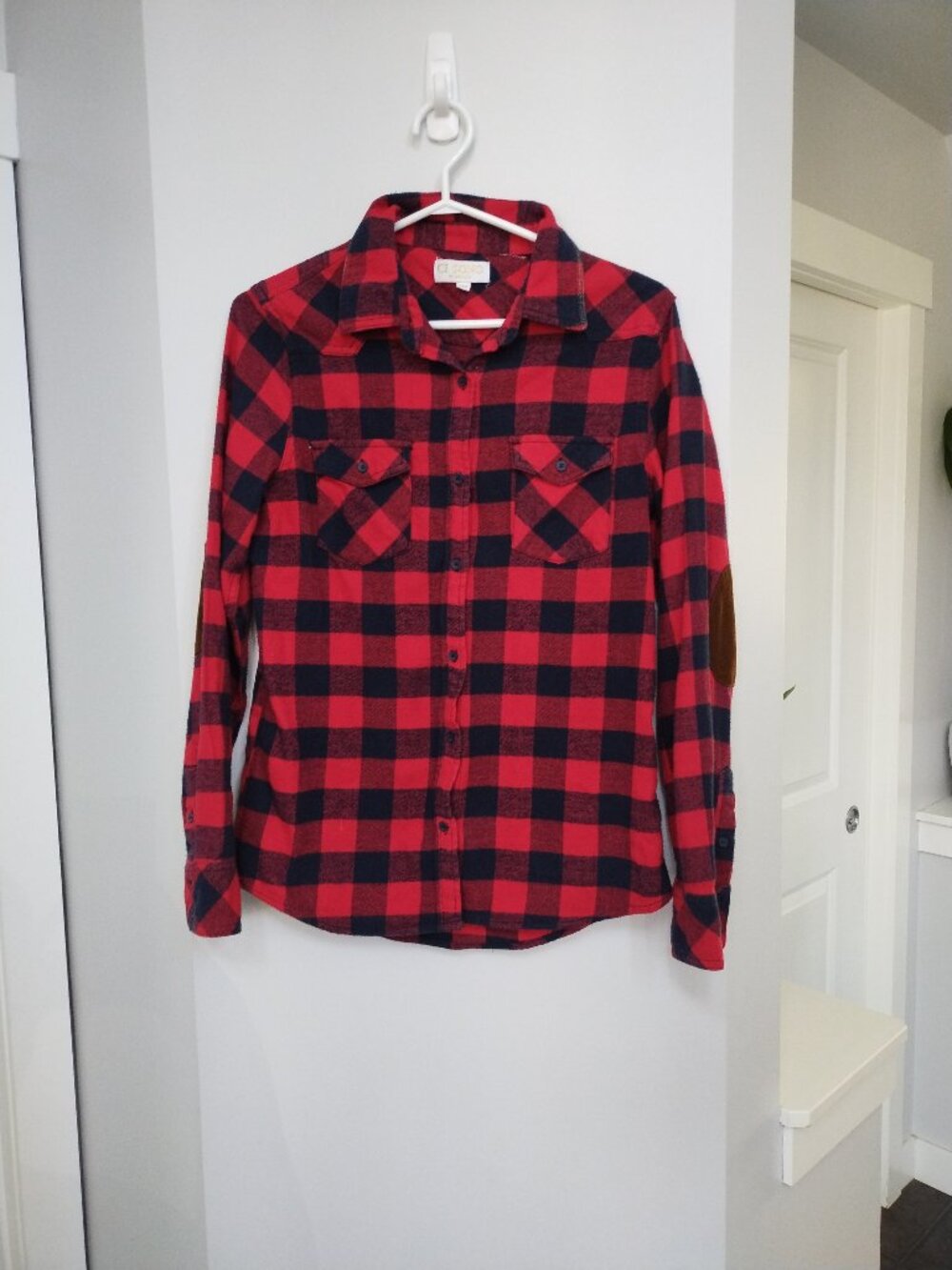 SOFT flannel long sleeve red/navy plaid shirt